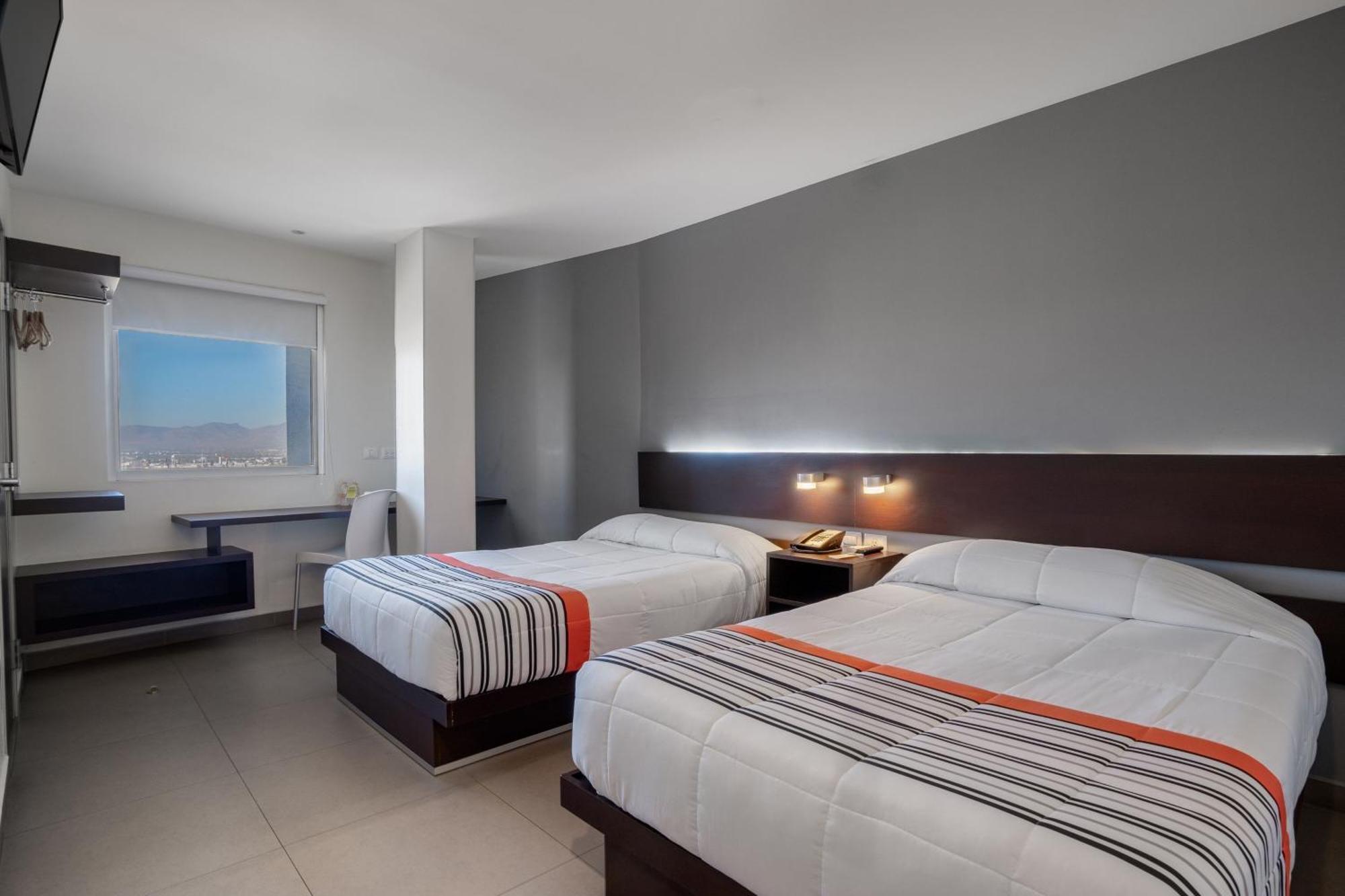ซิตี้ เอ็กซ์เพรส จูเนียร์ อะกวสกาเลียนเตส เซนโตร Hotel อากวสคาเลียนเทส ภายนอก รูปภาพ