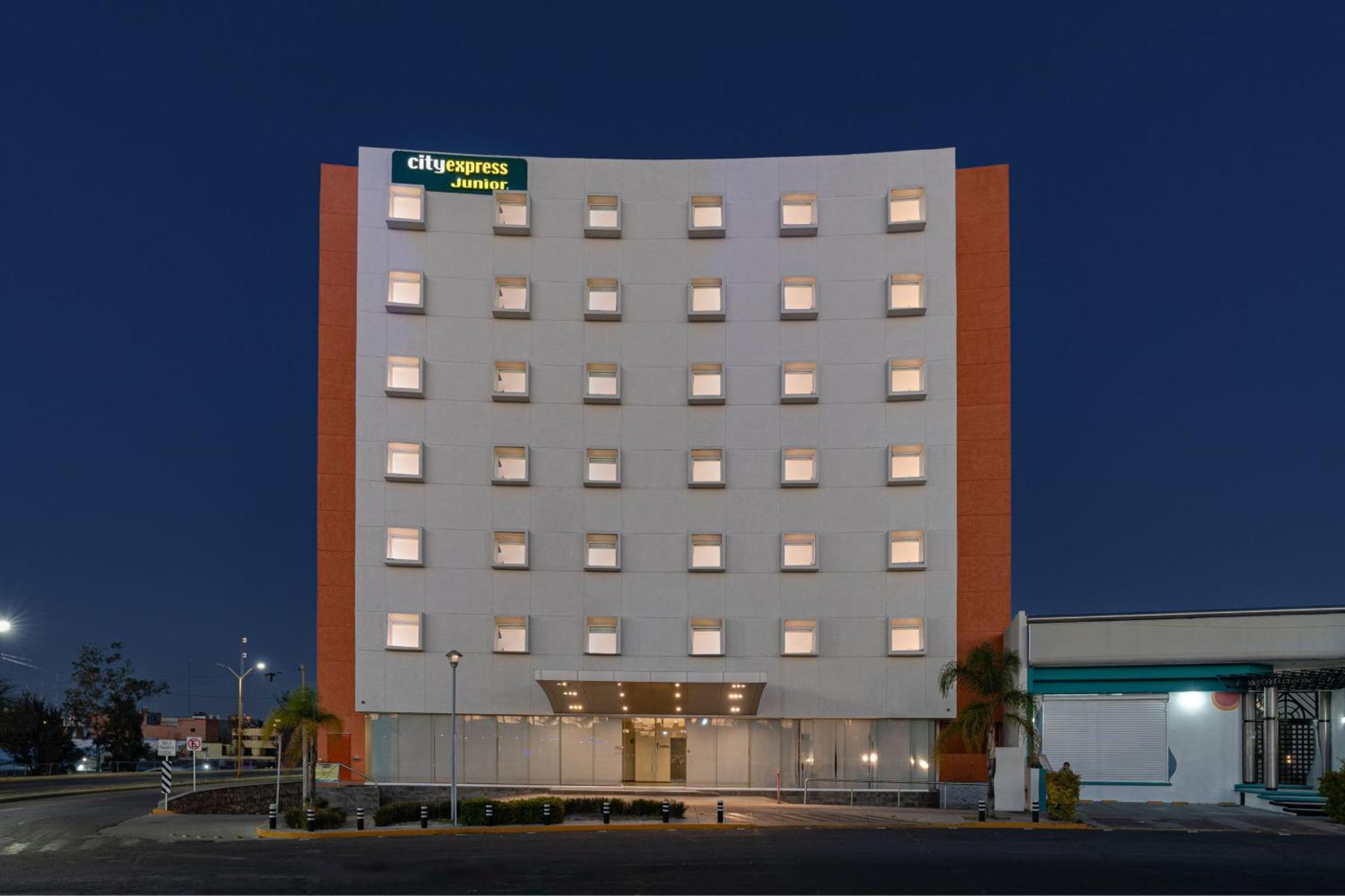 ซิตี้ เอ็กซ์เพรส จูเนียร์ อะกวสกาเลียนเตส เซนโตร Hotel อากวสคาเลียนเทส ภายนอก รูปภาพ