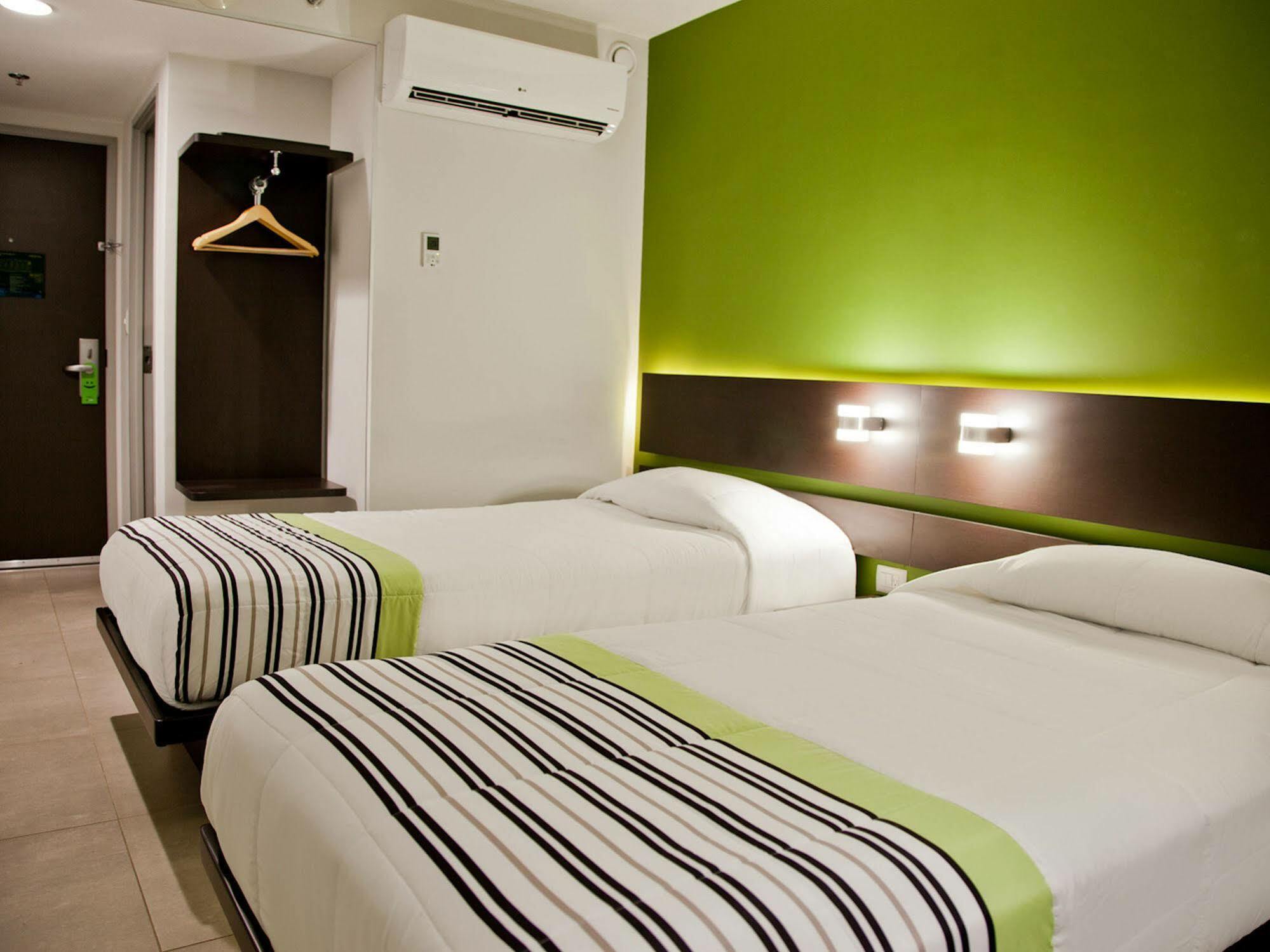 ซิตี้ เอ็กซ์เพรส จูเนียร์ อะกวสกาเลียนเตส เซนโตร Hotel อากวสคาเลียนเทส ภายนอก รูปภาพ